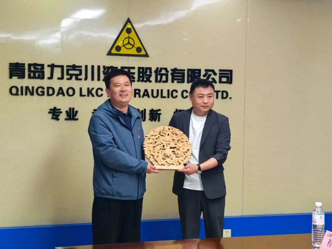 1745455791185654.jpg 共敘鄉(xiāng)情 共謀發(fā)展4.jpg